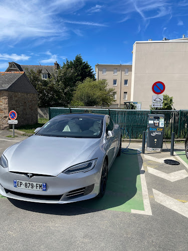 Borne de recharge de véhicules électriques Ouest Charge Charging Station Trégastel