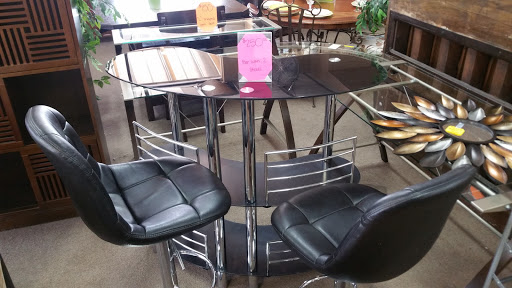 Thrift Store «M&M Thrift And Salvage», reviews and photos, 1517 Lucky St, Griffin, GA 30223, USA