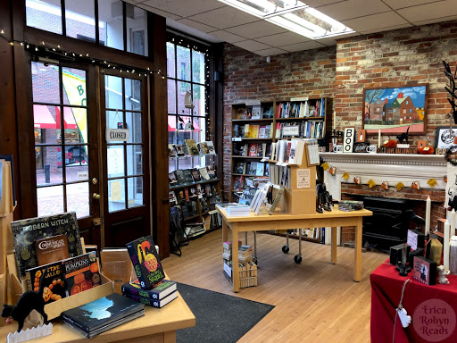 Book Store «Wicked Good Books», reviews and photos, 215 Essex St, Salem, MA 01970, USA