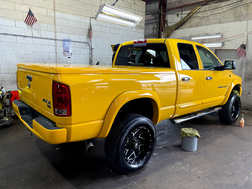 Used Car Dealer «Lone Star Car & Truck», reviews and photos, 1912 Old Denton Rd, Carrollton, TX 75006, USA
