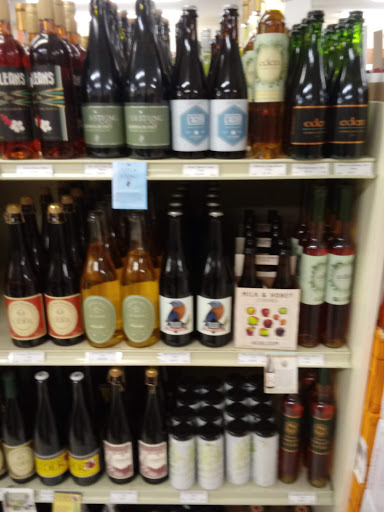 State Liquor Store «NH Liquor & Wine Outlet», reviews and photos, 234 White Mountain Hwy, Conway, NH 03818, USA