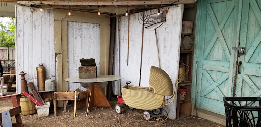 Antique Furniture Store «Hip and Humble», reviews and photos, 401 E Main St, Berryville, VA 22611, USA