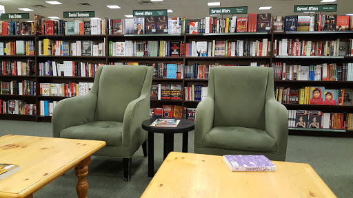 Book Store «Barnes & Noble Booksellers Hillside Village», reviews and photos, 305 Farm to Market Road 1382 #520, Cedar Hill, TX 75104, USA