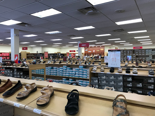Shoe Store «Peltz Shoes - Ft. Myers Store», reviews and photos, 13300 S ...