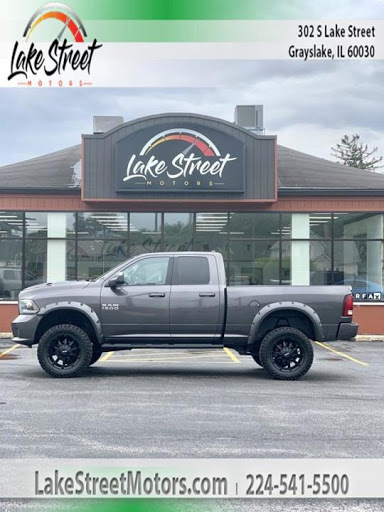 Car Dealer «Auto Villa», reviews and photos, 302 S Lake St, Grayslake, IL 60030, USA