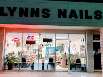 Lynn's Nails and Spa