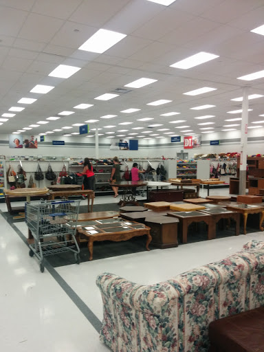 Thrift Store «Deseret Industries Thrift Store», reviews and photos, 930 W Hill Field Rd, Layton, UT 84041, USA