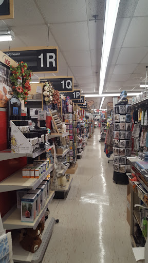 Hardware Store «John W Weiss Ace Hardware», reviews and photos, 1560 Waukegan Rd, Glenview, IL 60025, USA