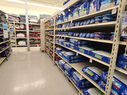 Pet Supply Store «PetSmart», reviews and photos, 155 E Rte 59, Nanuet, NY 10954, USA