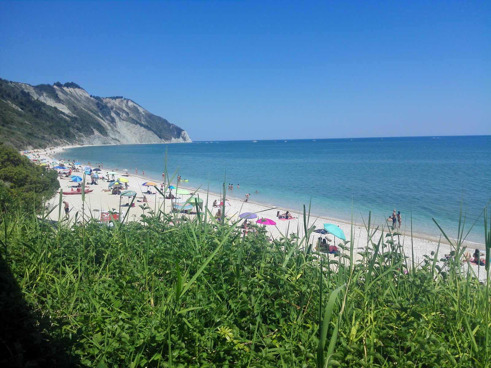Spiaggia Mezzavalle的照片 带有长直海岸