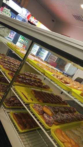 Donut Shop «Central Donut Shop», reviews and photos, 11545 Sullivan Rd, Baton Rouge, LA 70818, USA