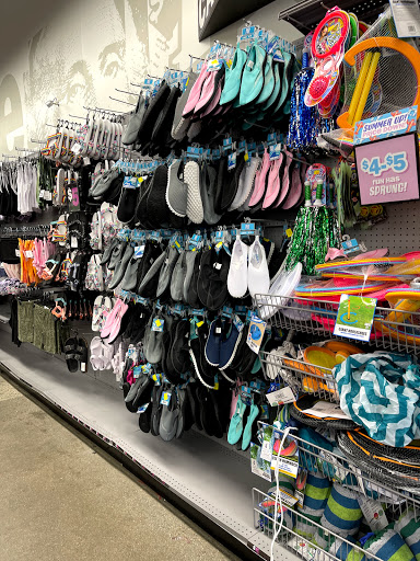 Variety Store «Five Below», reviews and photos, 199 Plain St, Lowell, MA 01852, USA