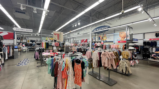 Clothing Store «Old Navy», reviews and photos, 4300 Towne Center Dr, Louisville, KY 40241, USA