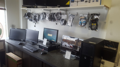 Computer Place of Fargo, 4501 15th Ave S #108, Fargo, ND 58103, USA, 