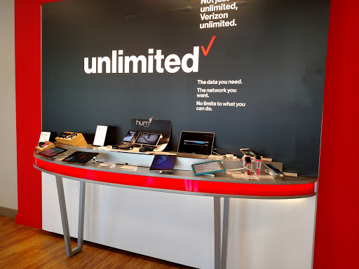 Cell Phone Store «Verizon», reviews and photos, 10651 E US Hwy 36 a, Avon, IN 46123, USA