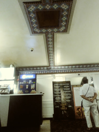 Movie Theater «Cedar Lee Theatre», reviews and photos, 2163 Lee Rd, Cleveland Heights, OH 44118, USA