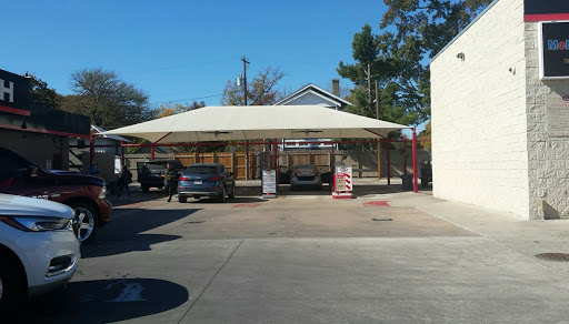 Car Wash «The Arbor Car Wash and Lube Center», reviews and photos, 3120 Guadalupe St, Austin, TX 78705, USA