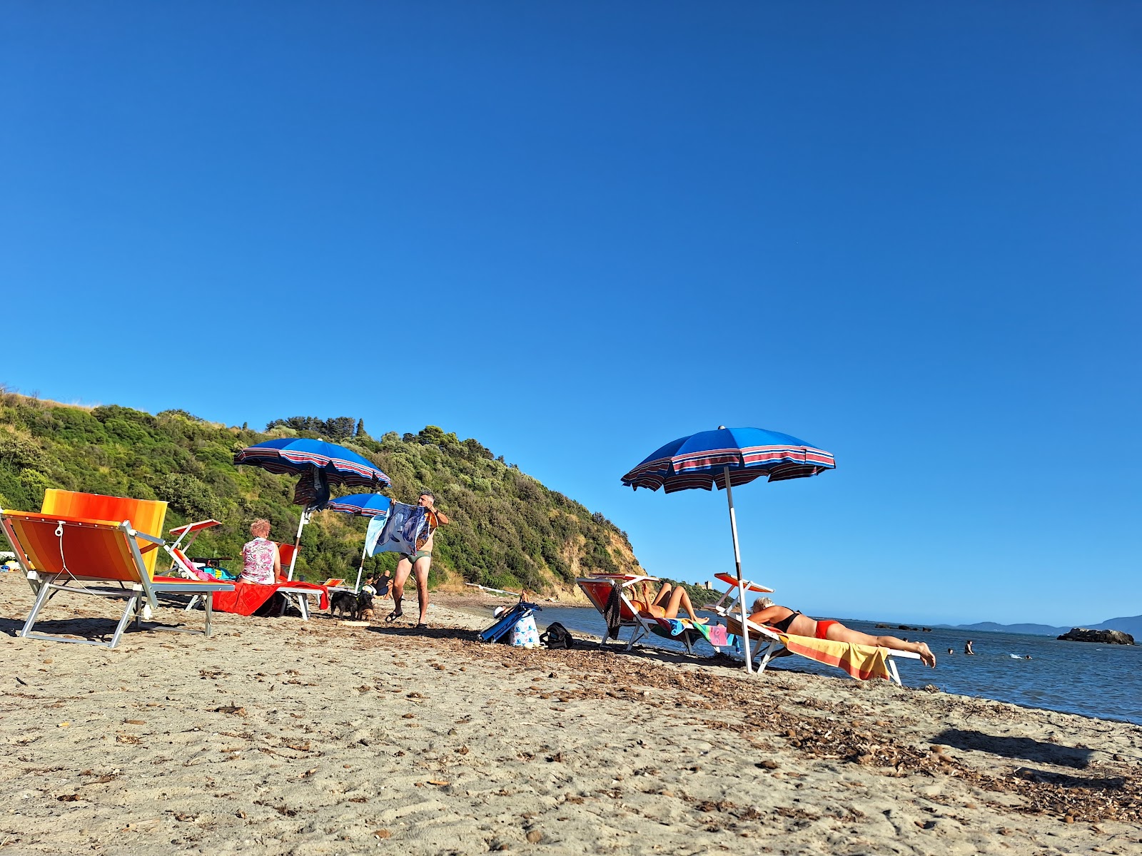 Foto van Spiaggia della Puntata en de nederzetting