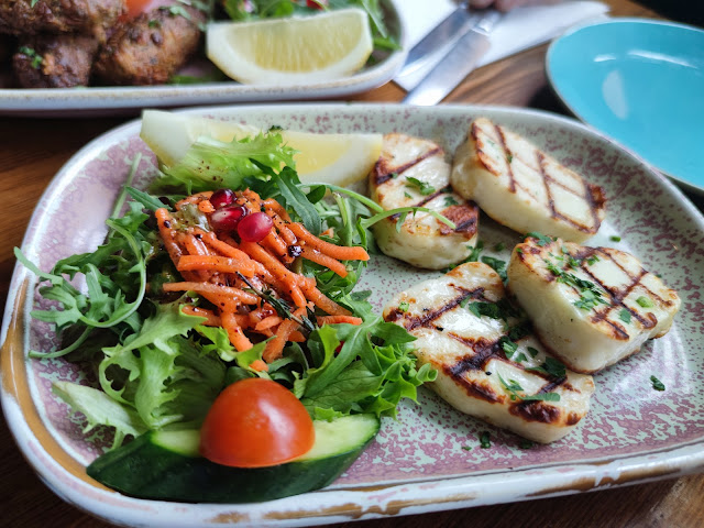 Roosters Kitchen by null