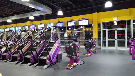 Gym «Planet Fitness», reviews and photos, 1040 S Broadway, Hicksville, NY 11801, USA