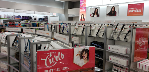 Cosmetics Store «Ulta Beauty», reviews and photos, 2155 W 22nd St #7, Oak Brook, IL 60523, USA