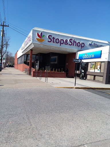 Grocery Store «Stop & Shop», reviews and photos, 156-01 Cross Bay Blvd, Queens, NY 11414, USA