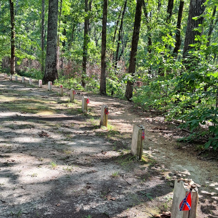 Old Trace and Confederate Gravesites