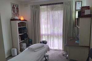 Carolyn Devries Massage Therapy