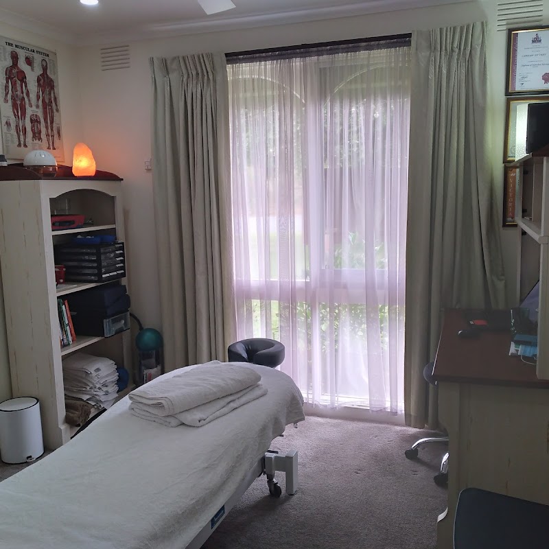 Carolyn Devries Massage Therapy