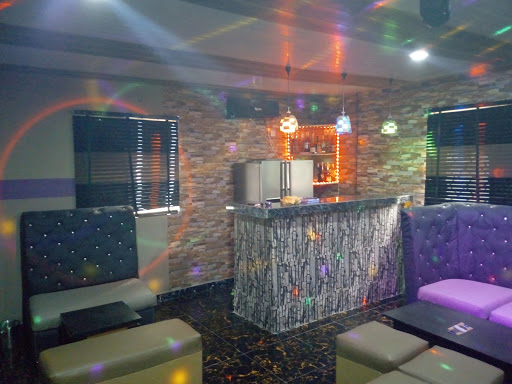 Seven45 Karaoke Lounge, 459 Zone 3 Bonny, 100001, Finima, Nigeria, Bar, state Rivers