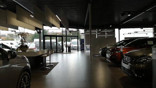 Beoordelingen van Bullman Peugeot Charleroi in Charleroi - Motorzaak