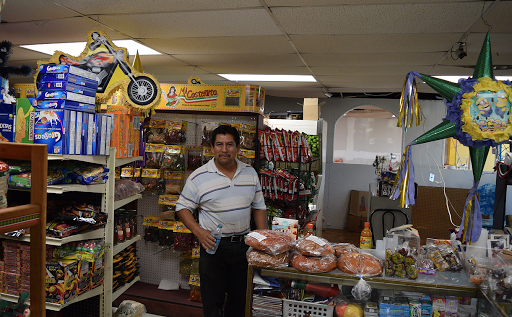 Mexican Restaurant «Restaurant La Chalupita», reviews and photos, 116 Nashville Hwy, Columbia, TN 38401, USA