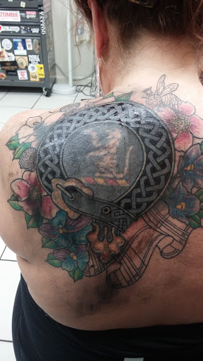 Tattoo Shop «Kingpin Tattoo», reviews and photos, 208 W Veterans Memorial Blvd, Harker Heights, TX 76548, USA