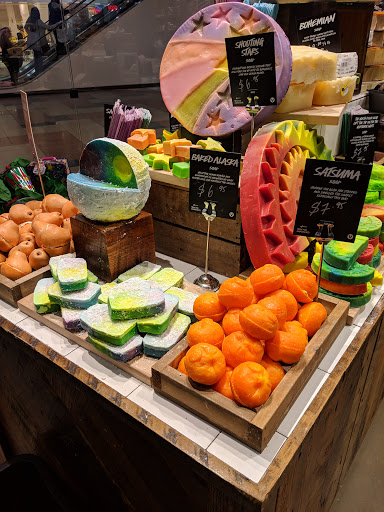 Cosmetics Store «Lush Cosmetics», reviews and photos, 104 Walden Galleria, Buffalo, NY 14225, USA