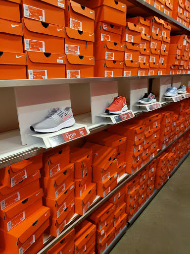 Sporting Goods Store «Nike Factory Store», reviews and photos, 1622 Galleria Blvd, Brentwood, TN 37027, USA