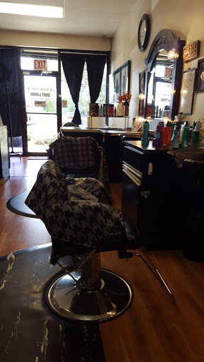 Hair Salon «Quick Stop Barber and Beauty», reviews and photos, 3541 N Lecanto Hwy, Beverly Hills, FL 34465, USA