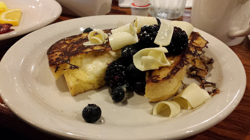 American Restaurant «Cracker Barrel Old Country Store», reviews and photos, 103 Paradise St, Manchester, TN 37355, USA