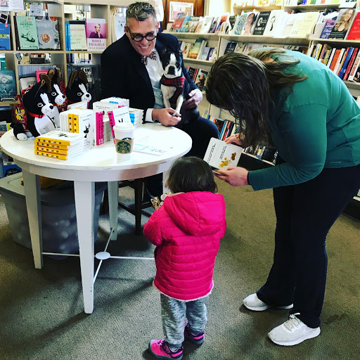 Book Store «Winchester Book Gallery», reviews and photos, 185 N Loudoun St, Winchester, VA 22601, USA