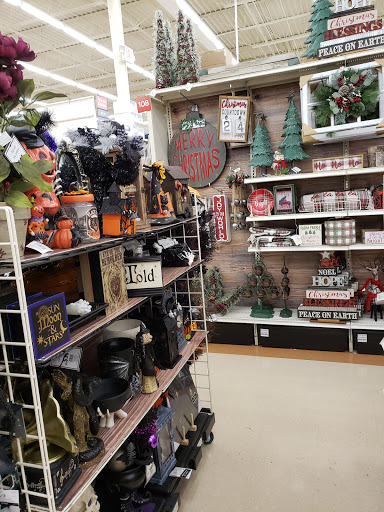 Craft Store «Michaels», reviews and photos, 701 N Milwaukee Ave #208, Vernon Hills, IL 60061, USA
