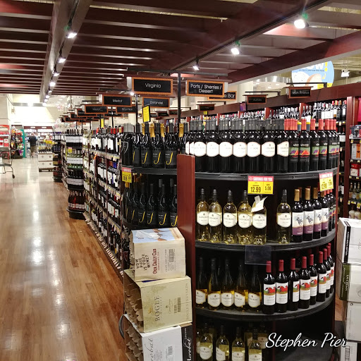 Grocery Store «Harris Teeter», reviews and photos, 8200 Crestwood Heights Dr, McLean, VA 22102, USA