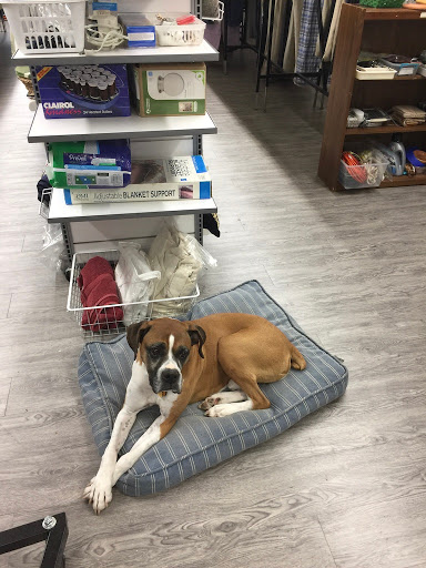 Thrift Store «Tip Top Thrift Shop Inc», reviews and photos, 5910 N Maple St, Omaha, NE 68104, USA