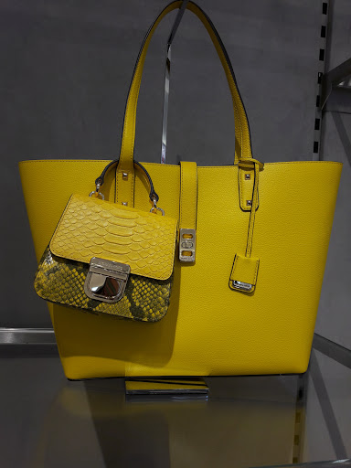 Fashion Accessories Store «Michael Kors», reviews and photos, 100 Citadel Dr #456, Commerce, CA 90040, USA