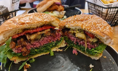 COSMO BURGER à Paris