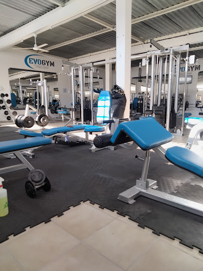 EVO GYM fitness center - Celestino Sánchez Cervantes 101, Centro, 79610 Rioverde, S.L.P., Mexico