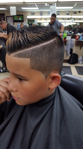 Barber Shop «Top Notch Barber Shop», reviews and photos, 4274 Davie Rd, Davie, FL 33314, USA