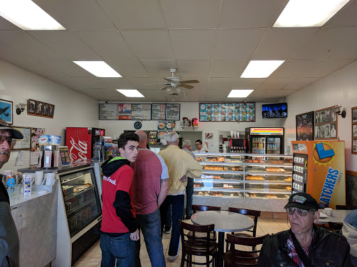 Donut Shop «Donuts Plus», reviews and photos, 1790 Erringer Rd, Simi Valley, CA 93065, USA