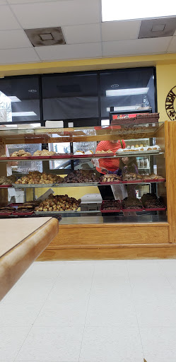 Donut Shop «Donut King», reviews and photos, 1660 Girod St, Mandeville, LA 70448, USA