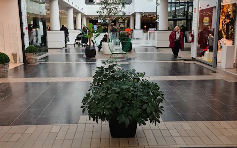 Basilix Shopping Center image