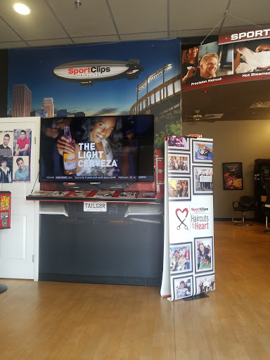 Hair Salon «Sport Clips Haircuts of Kingsport», reviews and photos, 1880 N Eastman Rd, Kingsport, TN 37660, USA