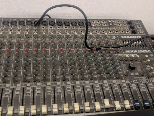 Thrift Store «Thunderbird & Scottsdale Goodwill Retail Store & Donation Center», reviews and photos, 14202 N Scottsdale Rd, Scottsdale, AZ 85254, USA